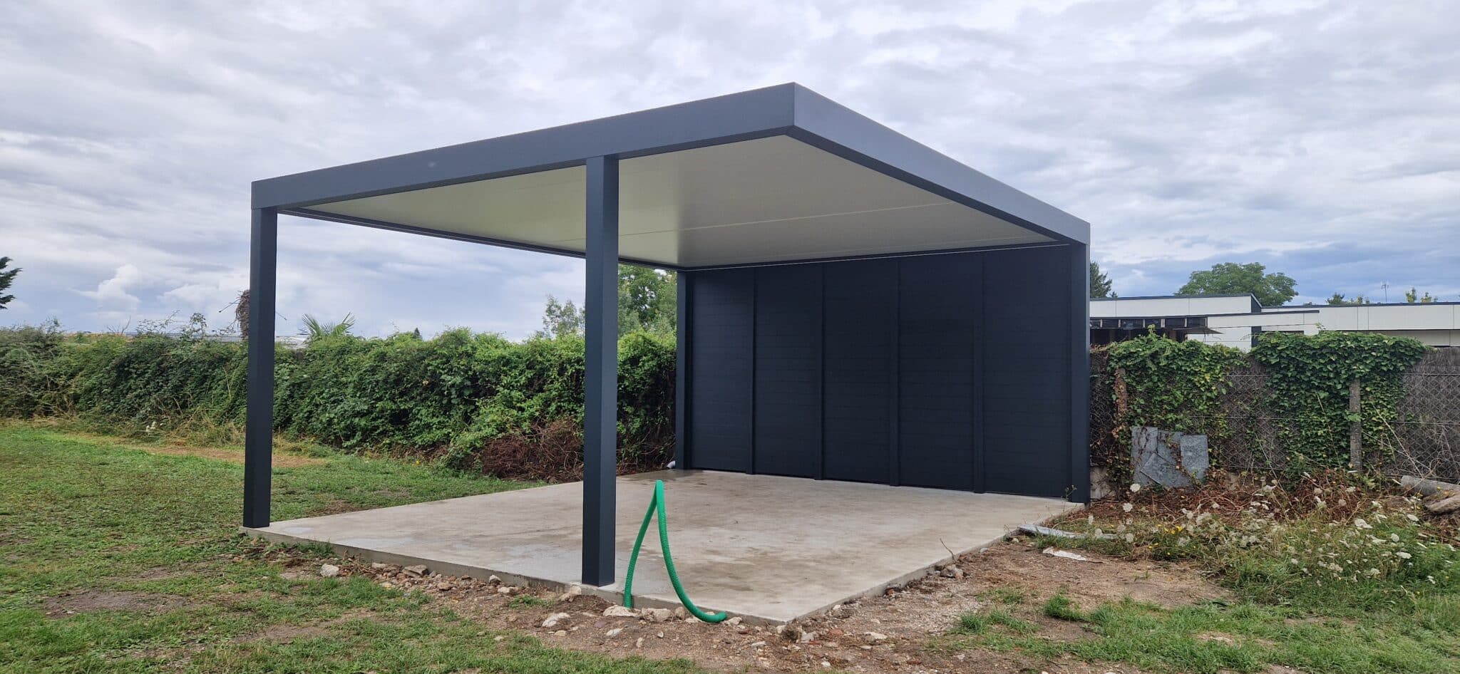 garage-ouvert-toit-plat-aluminium