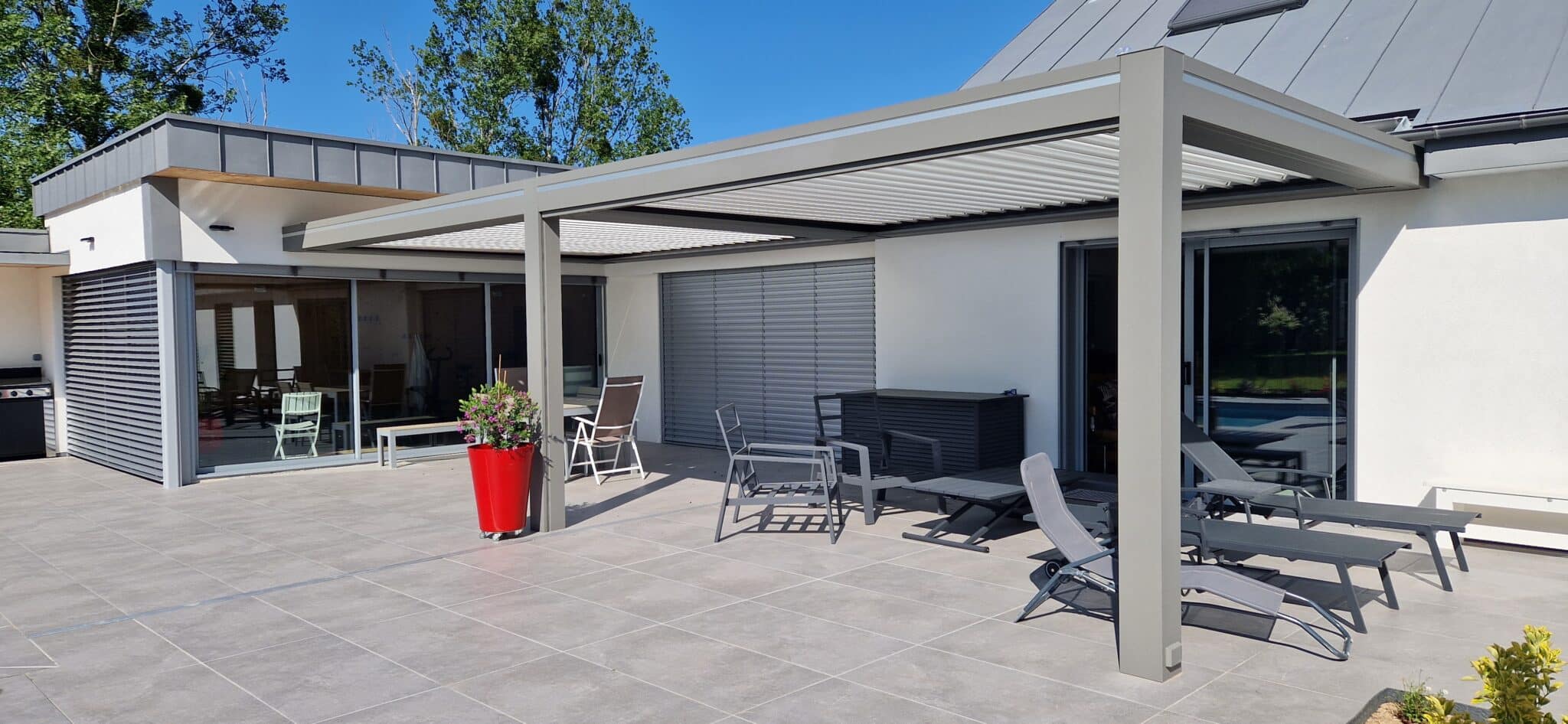 pergola-adossee-sur-mesure
