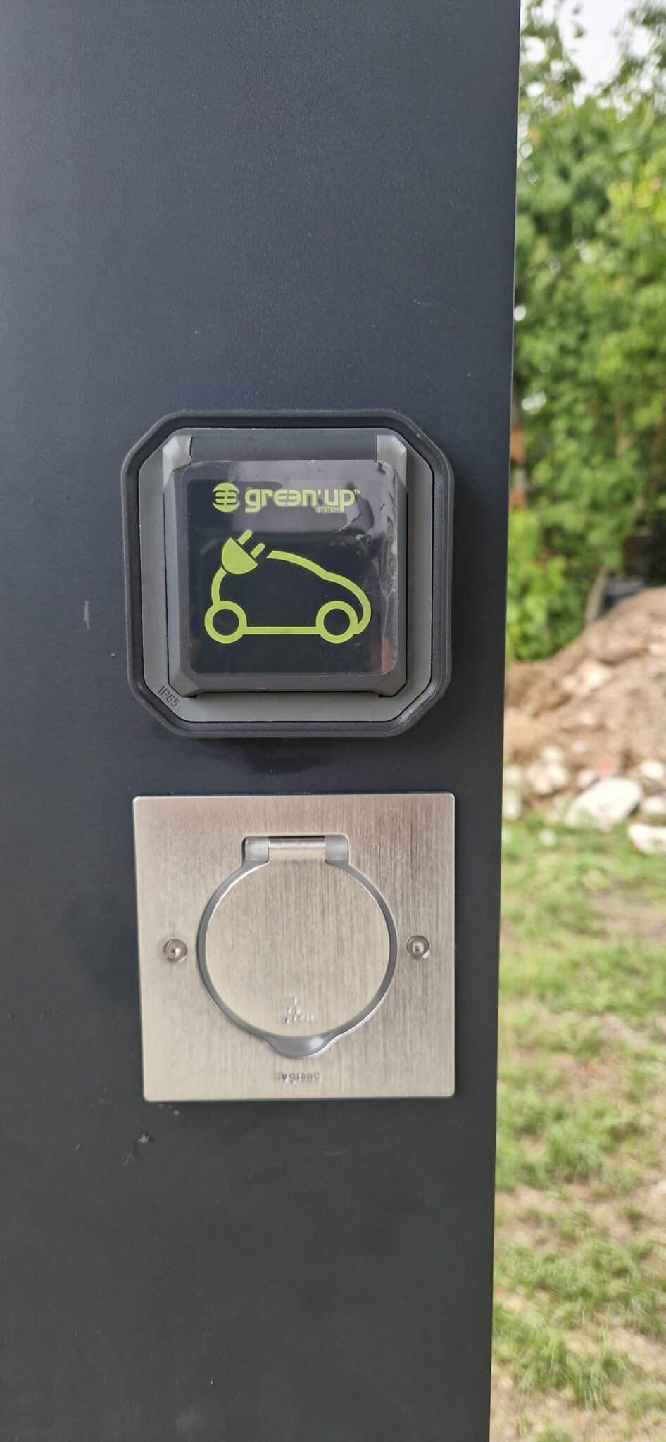 pris-electrique-pour-carport